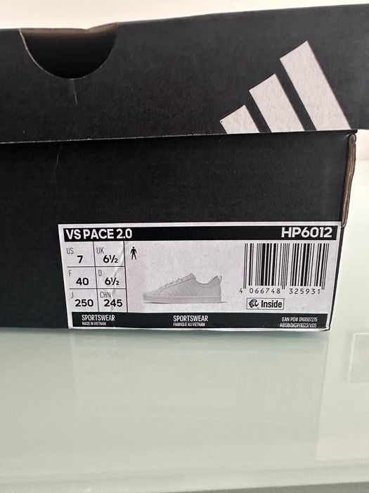 Tenis Adidas novos n 40