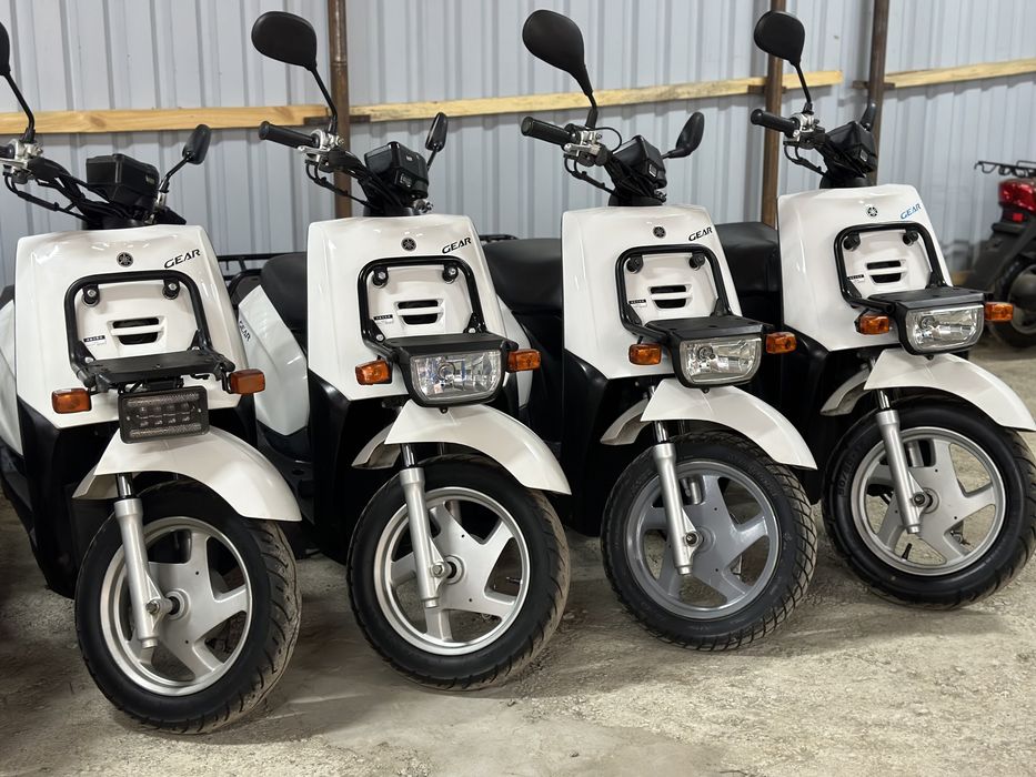 Скутер, мопед Yamaha Gear з контейнера.