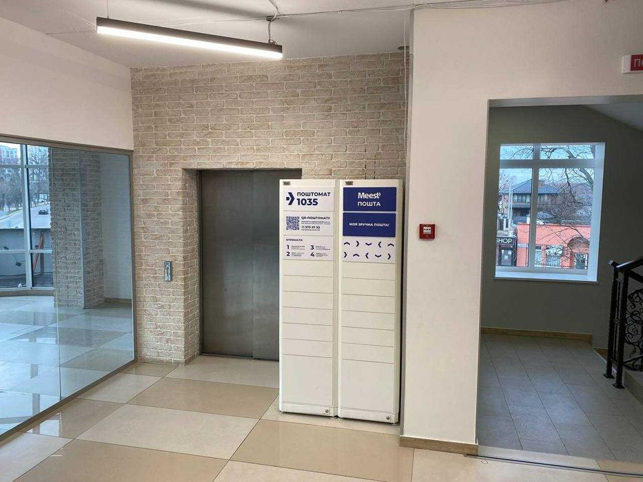 Комерційне приміщення 75,8 м² в ТЦ White House, Ірпінь