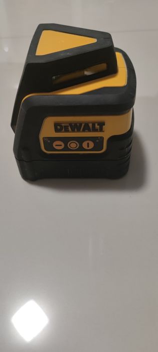 Laser liniowo krzyżowy 360° DeWalt DW0811
