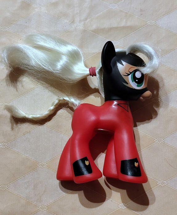 Колекційна фігурка поні Еплджек (Applejack)