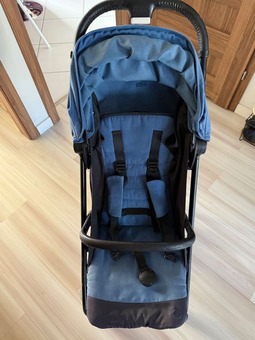 Cybex Beezy • lekki wózek spacerowy • składany jedną ręką