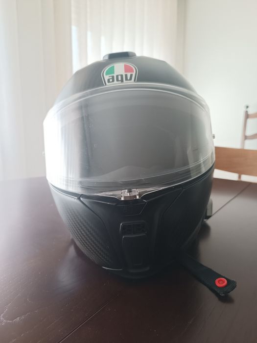 Capacete AGV sportmodular carbon com intercomunicador