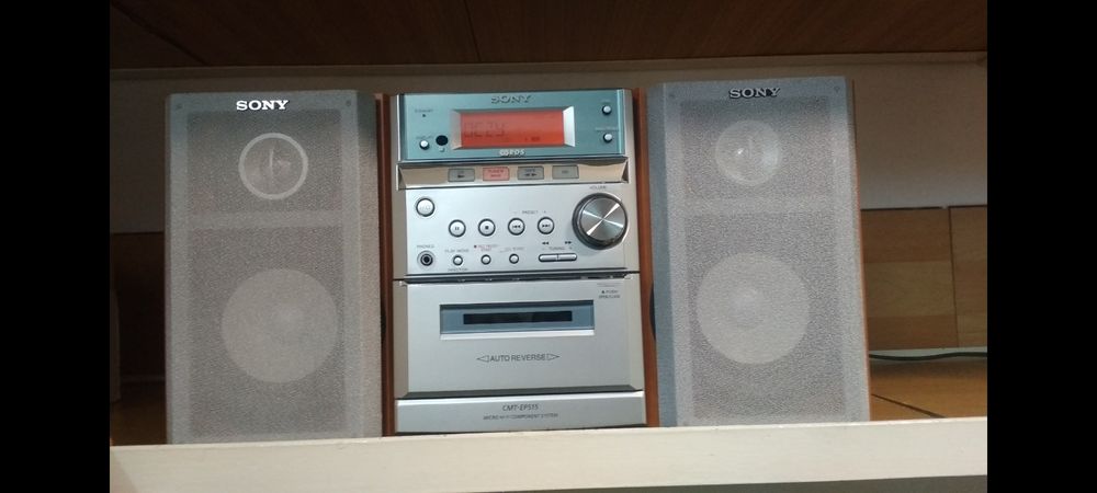 Wieża SONY  - sprawna