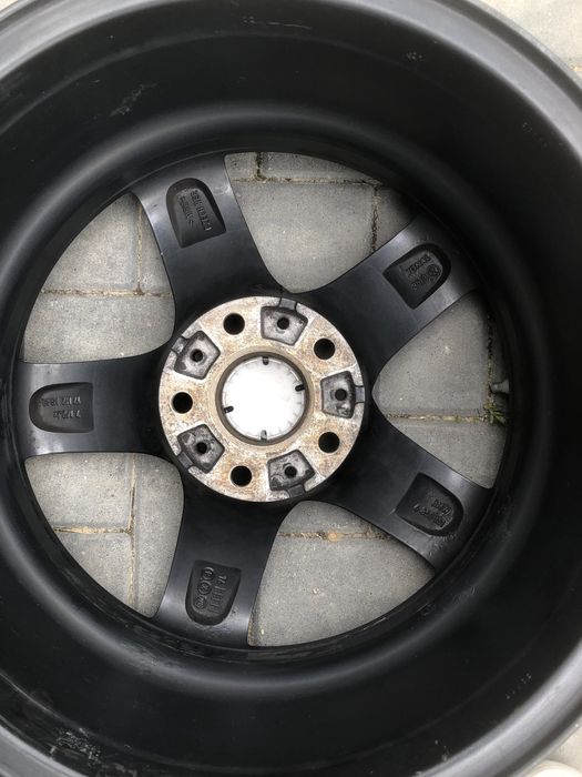 Felgi BMW z czujnikami ciśnienia 17"