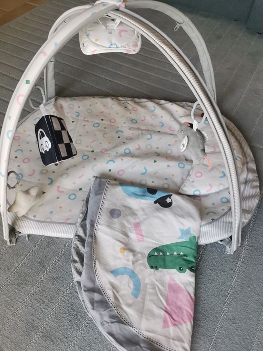 Ginásio de atividades para bebé