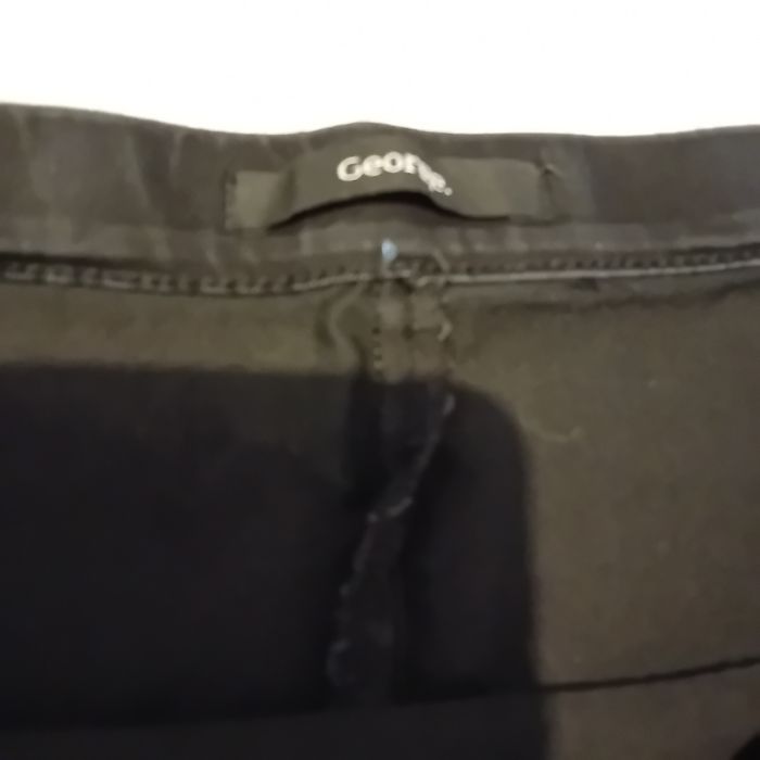 Czarna ołówkowa spódnica George M cienki jeans