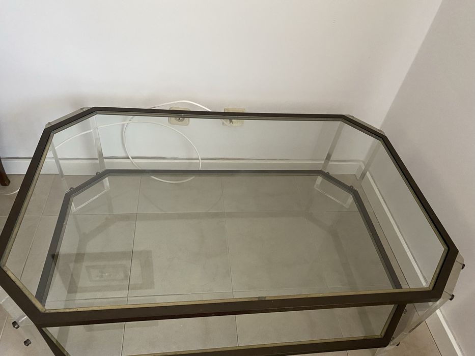 Mesa de centro, toda em vidro