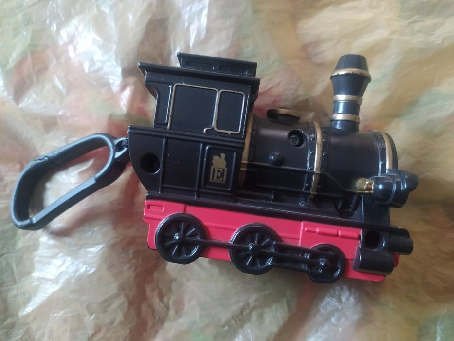 Детская игрушка. Брелок. Паровозик.