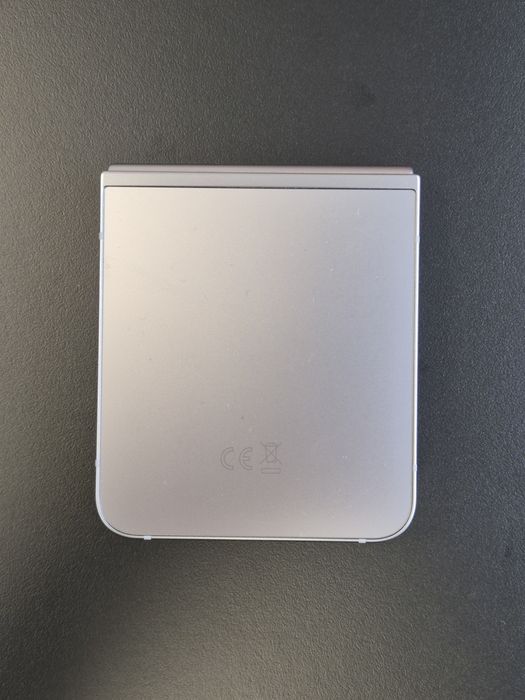 Samsung Galaxy Z Flip6