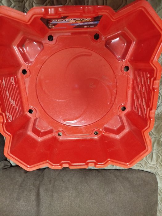 Оригінальні Бейблейди такара томі/хасбро