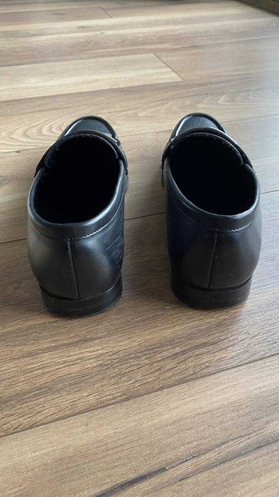 Sprzedam buty typu "loafers" marki Zara