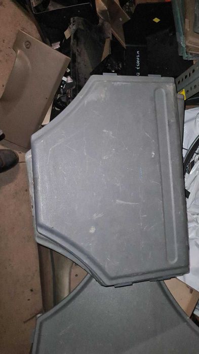 Land Rover Discovery tampas bagageira