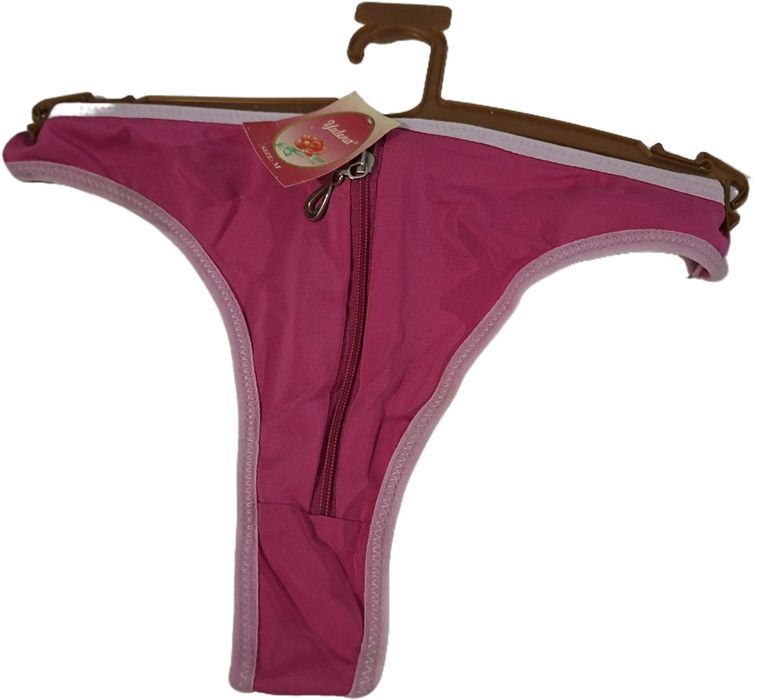 Cuecas fio dental novas com formato de coração atrás