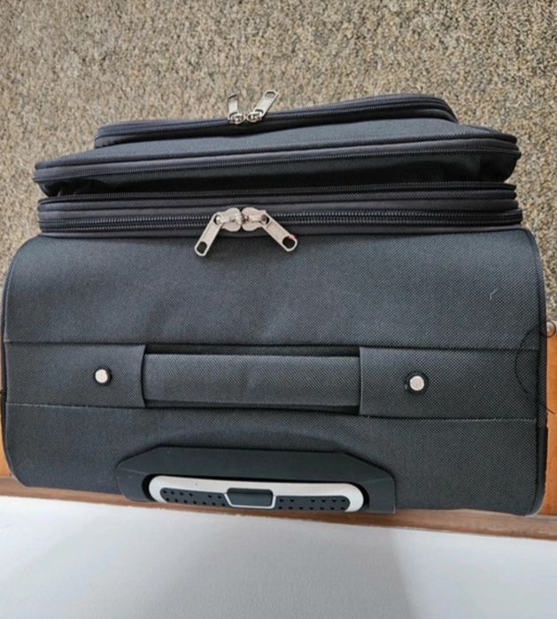 Walizka  na kółkach Wings