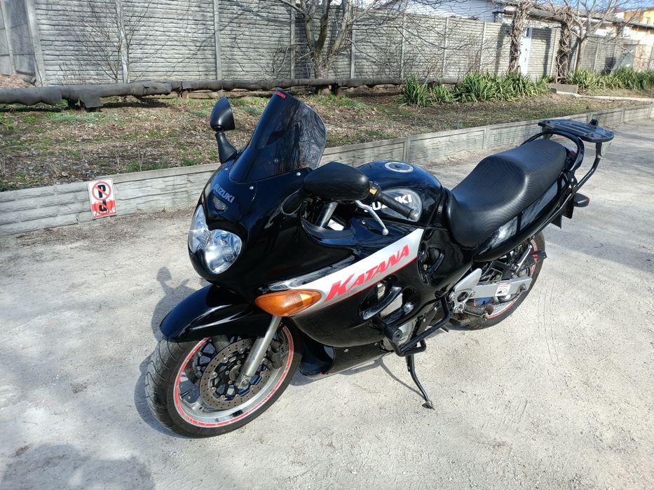 Сузуки катана GSX 750F.