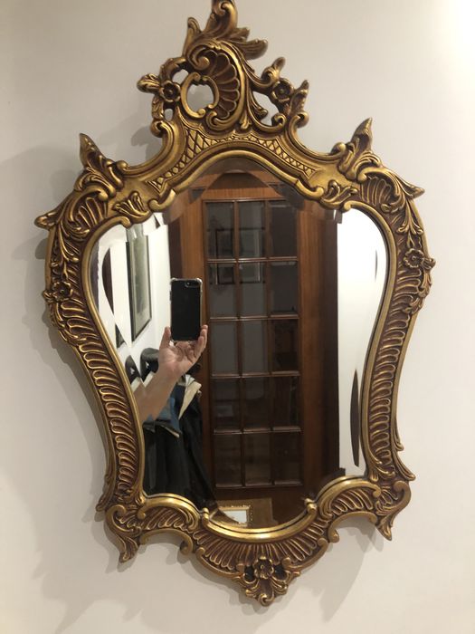Espelho em talha dourada