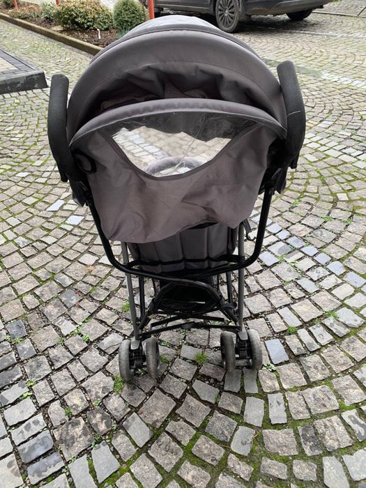 Прогулянкова коляска