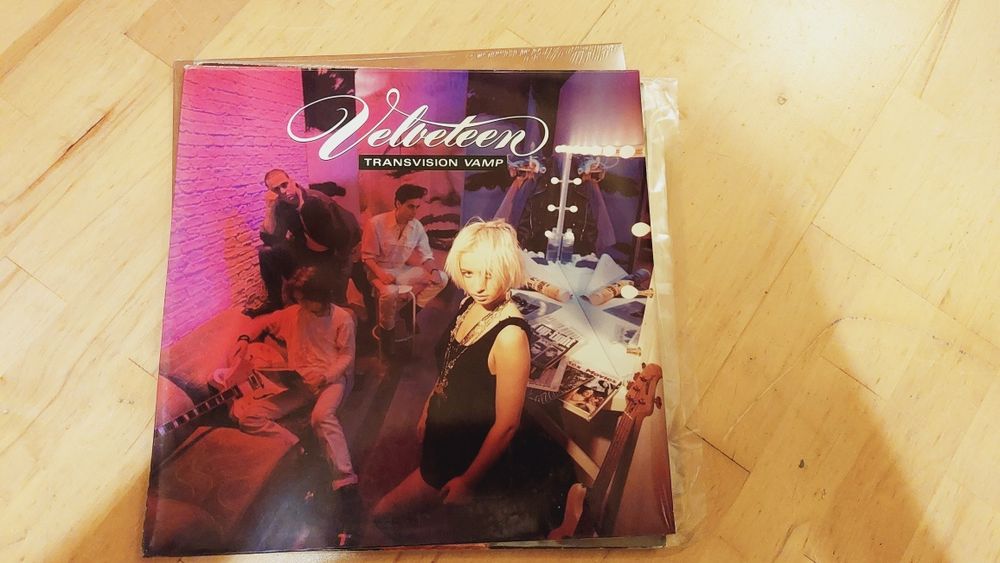 Transvision Vamp, Velveteen, winyl