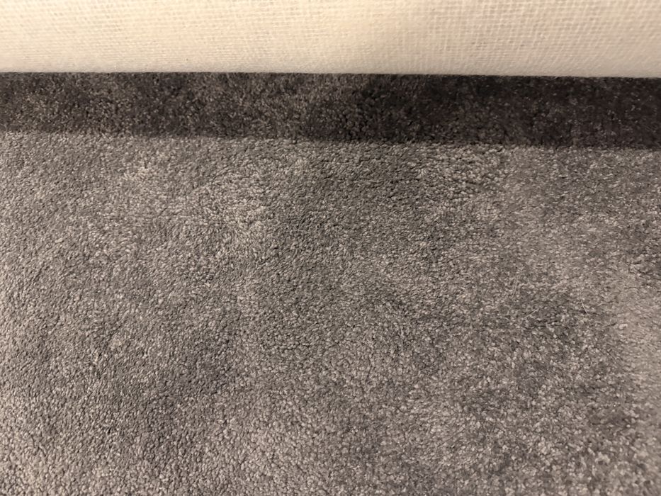 Wykladzina dywanowa antracyt wysoka jakość ok 22 m2