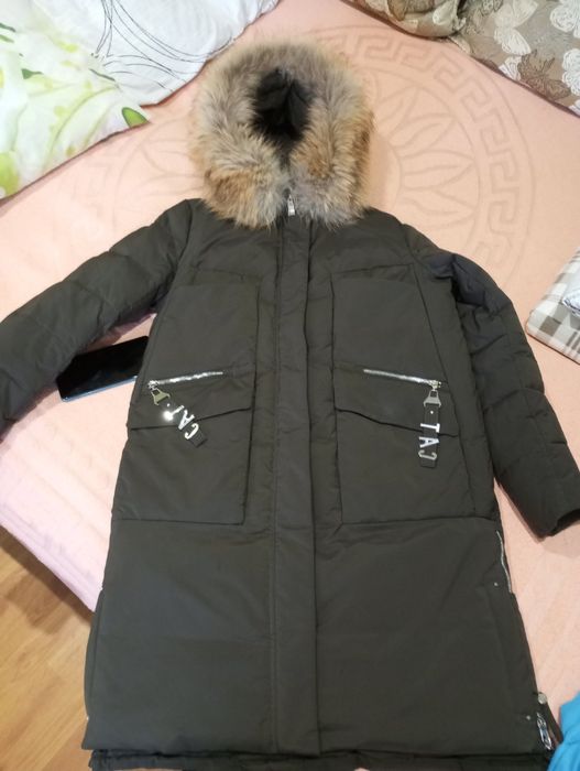 Зимова жіноча куртка