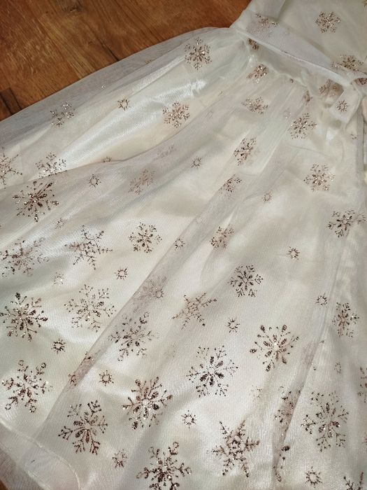 Святкова сукня для маленької принцеси на 7-8 років