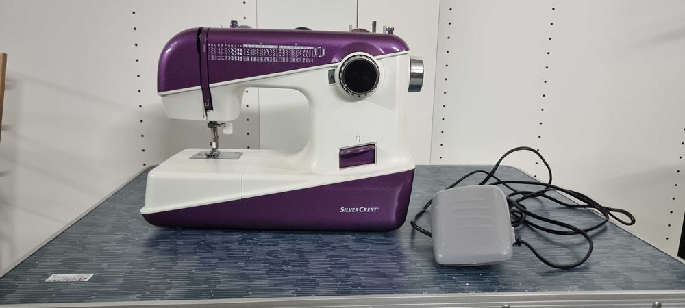 Maquina costura Delecline