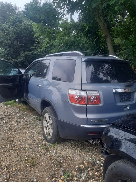 Zderzak gmc acadia części 3.6 v6
