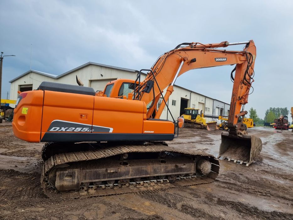 Аренда гусеничного экскаватора с оператором