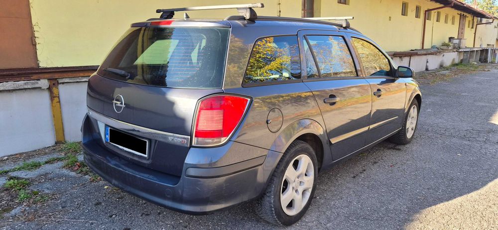 Opel Astra H 1.7 diesel 2005 Rok