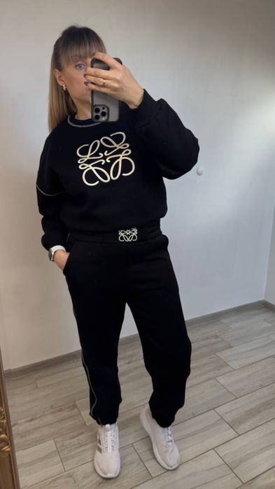 Stylowy dres rozmiar S