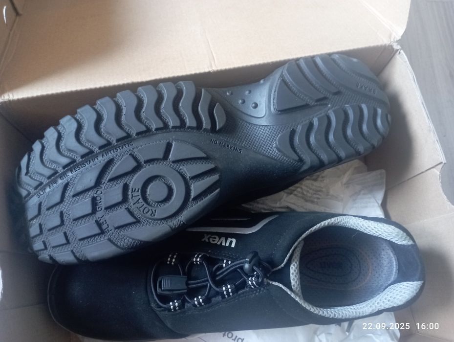 buty Uvex 69788 rozmiar 44 wkładka 29,5 cm nowe