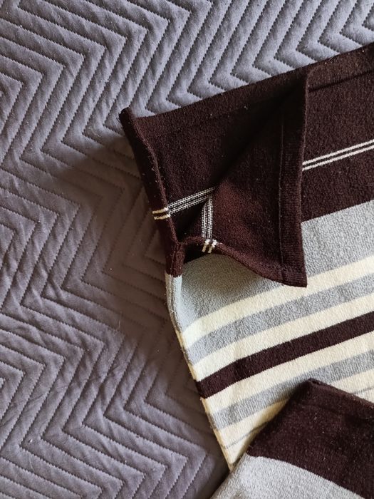 Sweter damski w paski