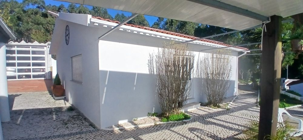 Arrenda-se T1 mobilado em quinta isolada na Serra Buarcos