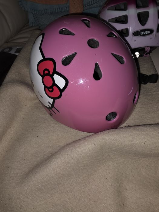Hello Kitty Kask Dziecięcy i UVEX  w super stanie cena dotyczy wszystk
