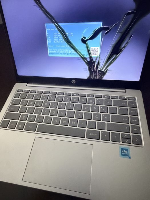 HP Laptop 14-ep0001np – Funciona perfeitamente | Ecrã partido