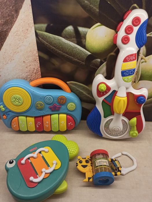 Zestaw zabawek dla maluszka 17szt.