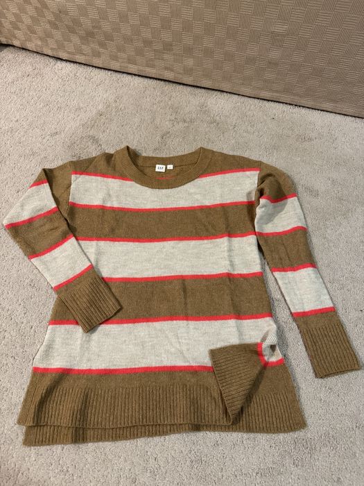 Светр жіночий GAP у смужку