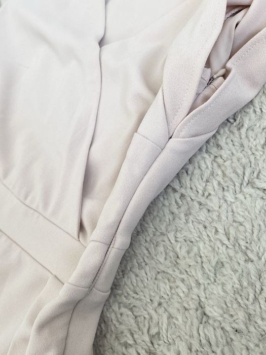 Beżowy kremowy pudrowy róż kombinezon długi elegancki Mohito S 36