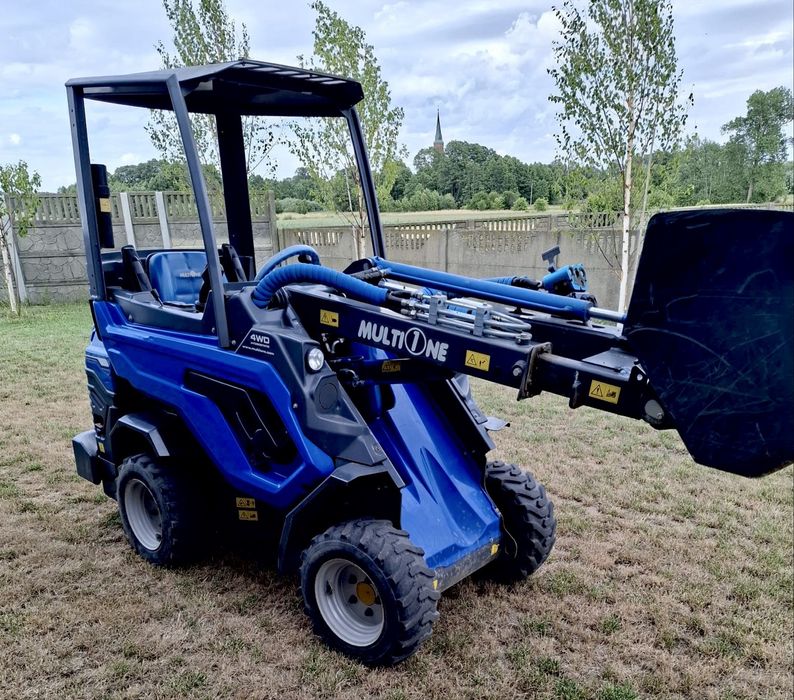 Ładowarka miniładowarka Multione 630+ Avant 630 635 640