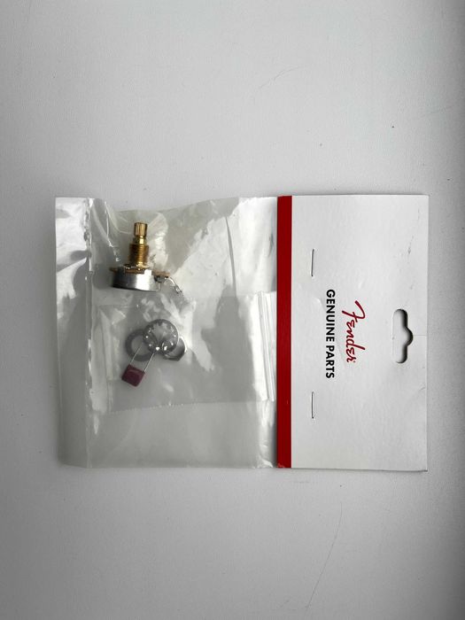 Оригінальний потенціометр Fender 500K Split Shaft Potentiometer CTS | Новий, в наявності