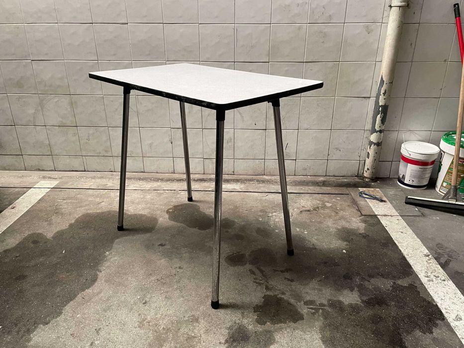 conjunto de cadeiras e mesa vintage para cozinha