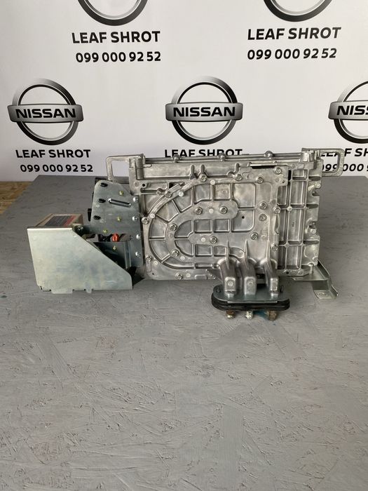 Чарджер инвертор Nissan Leaf перетворювач Нисан Лиф 2011-2013 AZE0