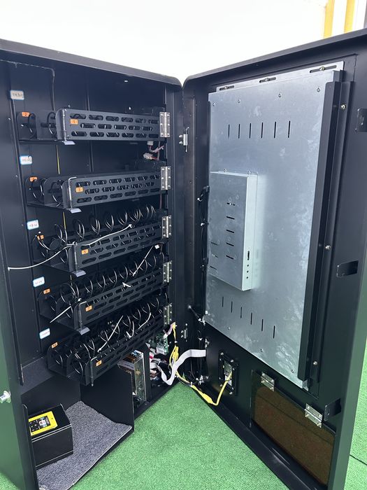 Máquina Vending Machine Vapes e Conveniencia