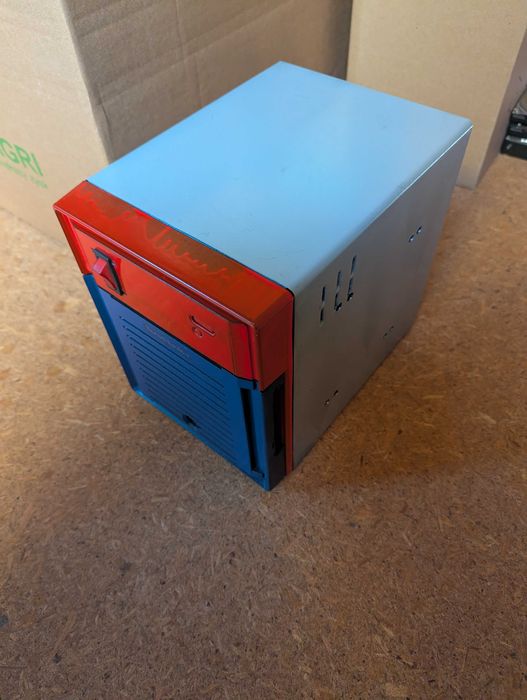 Customowy serwer NAS 4-dyskowy