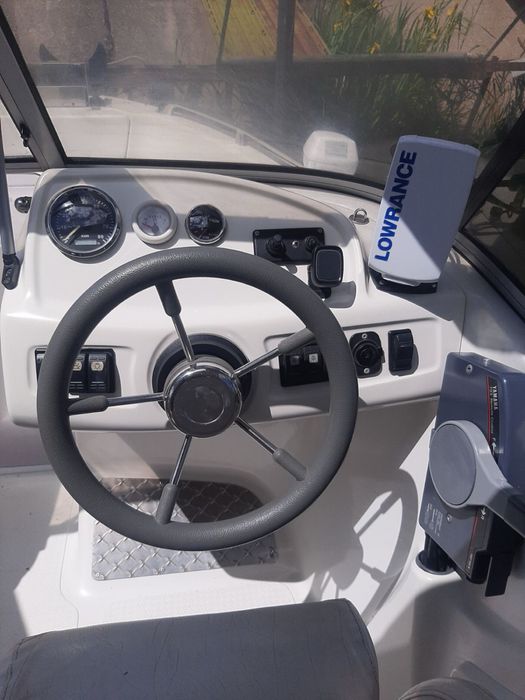 В продаже Катер UMS-520