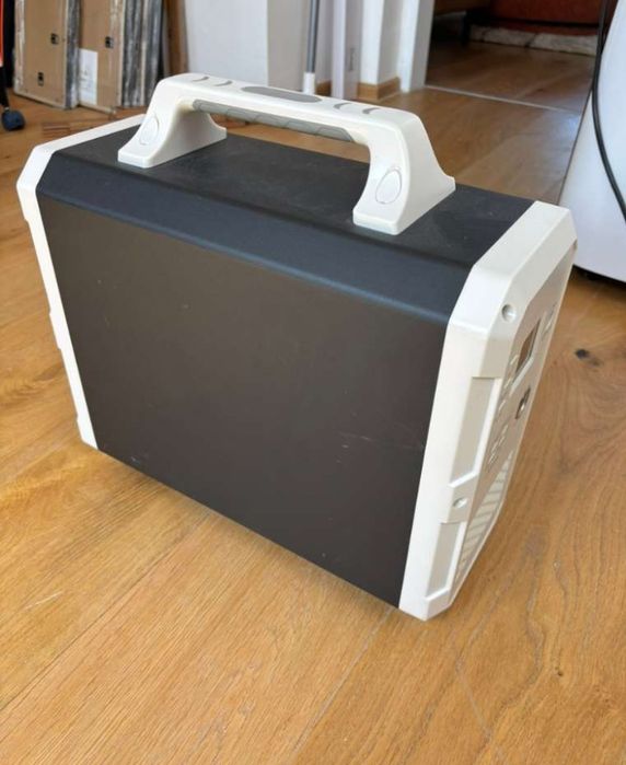 Зарядна станція Bluetti