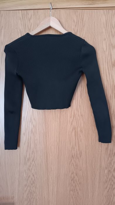 Top preto de rapariga