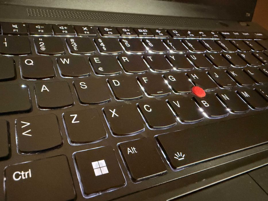 Lenovo ThinkPad T14 Gen3|i7-1260p 12+16 Cores!!|32Gb Ram|Ssd 1TB|