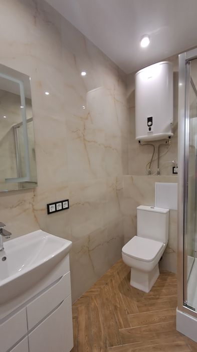 Продам квартиру з ремонтом та меблями в новому будинку в Агрономічному